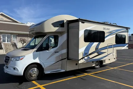 Bret's Thor Motor Coach Delano 24TT Class C