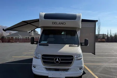 Bret's Thor Motor Coach Delano 24TT Class C