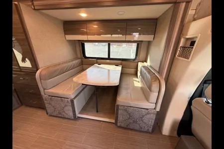 Bret's Thor Motor Coach Delano 24TT Class C