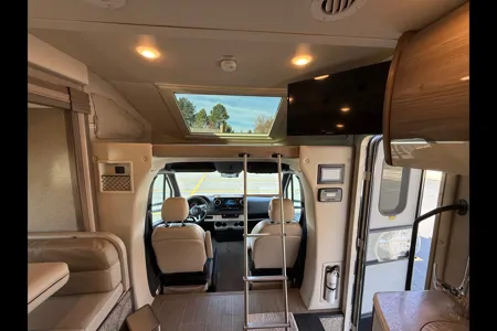 Bret's Thor Motor Coach Delano 24TT Class C