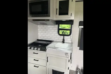 Rachel's Jayco Jay Feather Travel Trailer