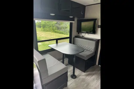 Rachel's Jayco Jay Feather Travel Trailer