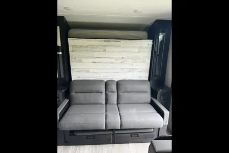 Rachel's Jayco Jay Feather Travel Trailer