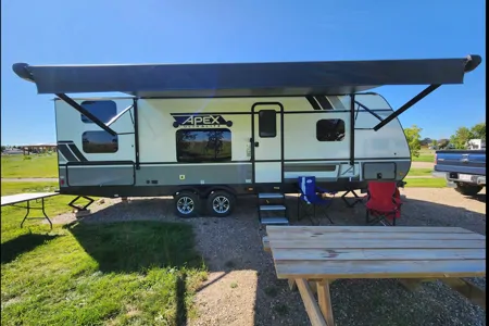 Luxurious Lightweight Apex 256BHS Travel Trailer