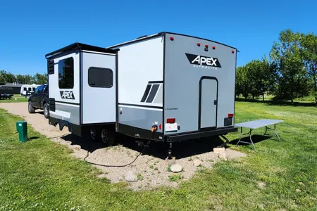 Luxurious Lightweight Apex 256BHS Travel Trailer