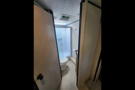 Luxurious Lightweight Apex 256BHS Travel Trailer