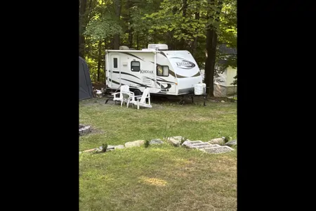 Stephen's Dutchmen 16’ Travel Trailer