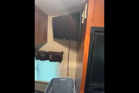 Stephen's Dutchmen 16’ Travel Trailer