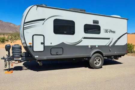 2024 Flagstaff E-Pro E19FD: Lightweight, Modern, and Adventure-Ready