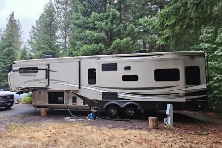 Kal's Jayco Pinnacle 36 Foot Fifth Wheel