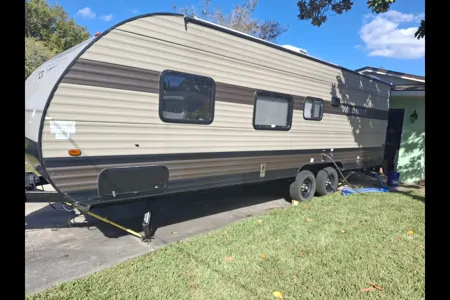 Nancy's Forest River Wildwood X-Lite 261BHXL Travel Trailer
