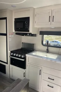 Easy tow trailer