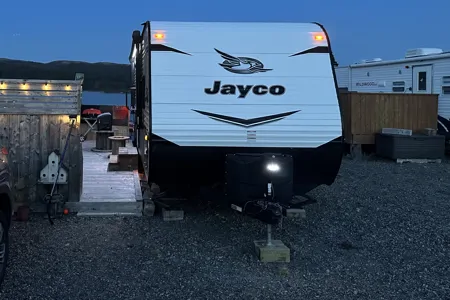 Easy tow trailer