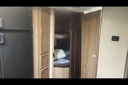 Benjamin 's Revere 27 bunk house  Travel Trailer