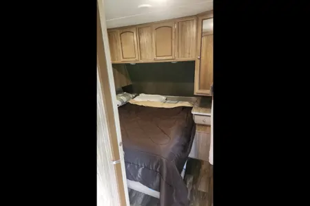 Benjamin 's Revere 27 bunk house  Travel Trailer