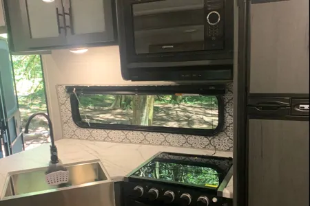 Family Travel Trailer- Dutchmen Aspen 
