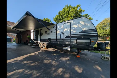 The Grand Adventure 33 – Sleeps 8 Comfortably