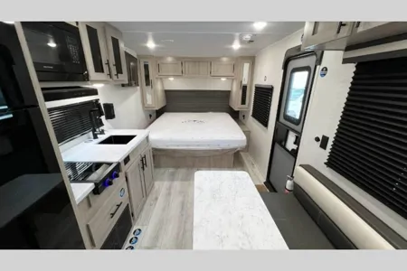 2026 East to West Della Terra 250QB- Jackson RV Rental