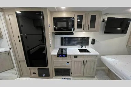 2026 East to West Della Terra 250QB- Jackson RV Rental