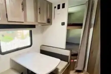 Bunkhaus-Boden Travel Trailer Gulf Stream 2022 Ameri-lite 197BH(Easy to Tow/Family Bunkhouse)