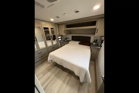 David's Grand Design 41G Momentum Fifth Wheel
