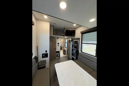 David's Grand Design 41G Momentum Fifth Wheel