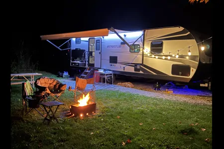 Daniel's Venture Stratus Travel Trailer