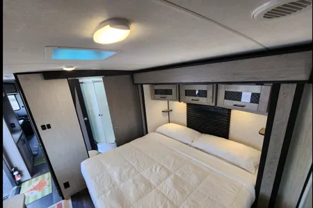 BUENAHORA's Mallard Heartland M335 Travel Trailer