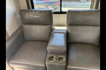 Mirada Forest River Coachmen  Class A(A-2)