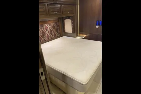 Wagners Entegra Coach Anthem Class A