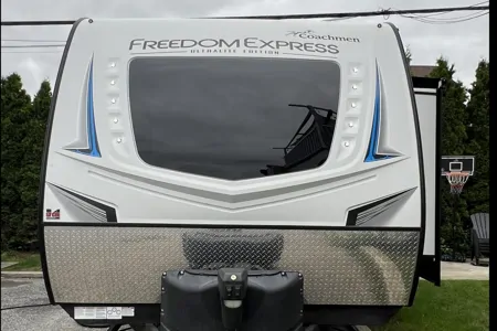  Forest River Coachmen Freedom Express Ultra Lite 238BHS Roulotte