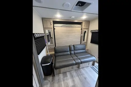  Forest River Coachmen Freedom Express Ultra Lite 238BHS Roulotte