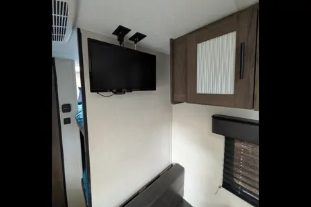 Primetime 2021 Travel Trailer-Under 5k lbs!