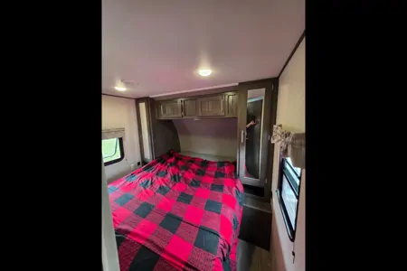 Brandon's Grand River 269BHS Comfortline Travel Trailer