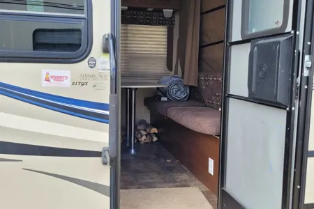 Janeth's Freedom Express Travel Trailer - Hybrid 2015 Coachmen 21 TQX
