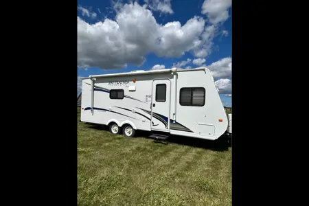 Brad's Jayco Jay Feather Hybrid