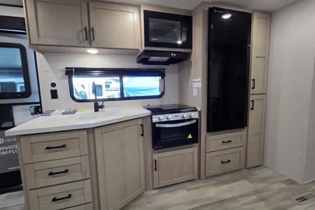 Rv Rentals Way of Life's Duel AC 2026 JAYCO Heartland Prowler (HP0132)