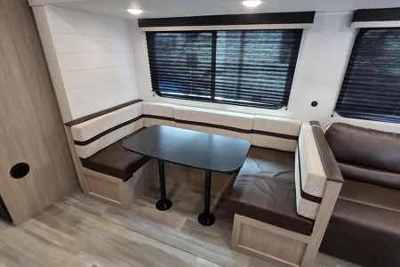 Rv Rentals Way of Life's Duel AC 2026 JAYCO Heartland Prowler (HP0132)