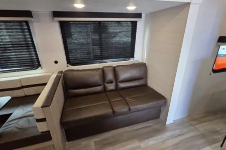 Rv Rentals Way of Life's Duel AC 2026 JAYCO Heartland Prowler (HP0132)