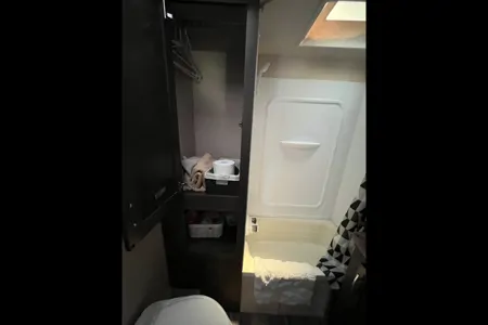 Kid/Pet Friendly Travel Trailer