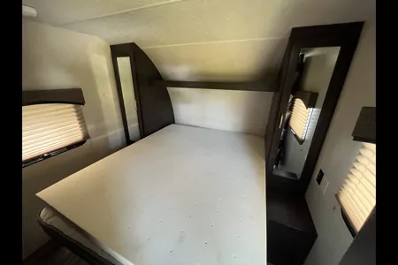 Kid/Pet Friendly Travel Trailer
