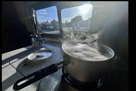 Family Explorer Van – Comfort for 2 Adults + 2 Kids