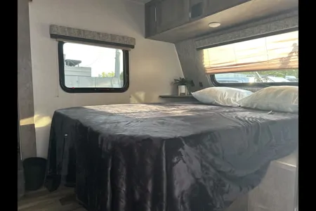 Comfy KZ Escape E231BH Travel Trailer