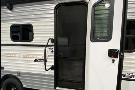 Khurram's KZ Sportsmen Classic 180BH Travel Trailer