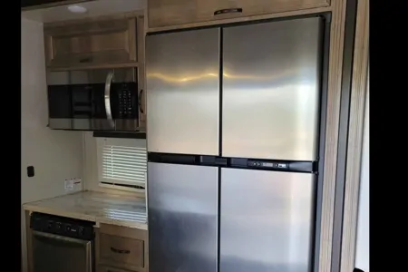 Kevin's KZ 4013TK Toy Hauler