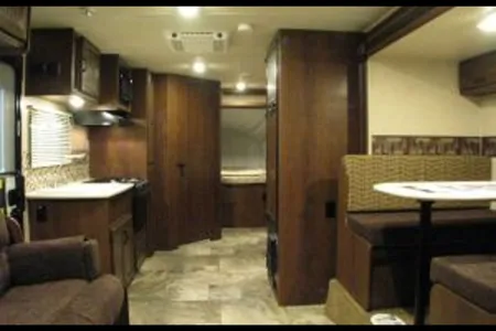 Elderado's Jay Feather X23F Travel Trailer