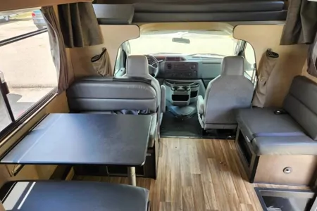 Happy Camper Thor Majestic 2018