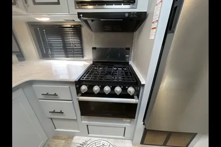 Come Vibe in The Vibe!