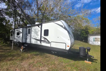 Cuda's 2021 Keystone Bullet Premier 330bhs