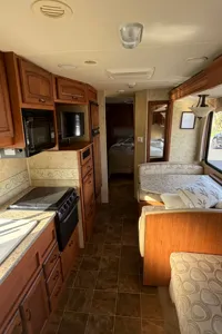 Daniel's Jayco GREYHAWK 31SS Class C